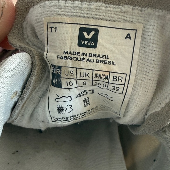 Veja White and Tan Sneakers with Red Accents - Picture 2 of 8